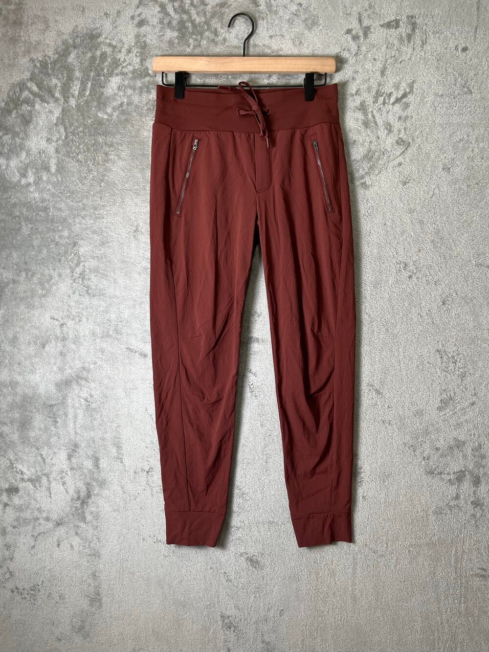 Athleta Trekkie North Jogger Pants Redwood Lightweight Hiking Travel Women's 0
